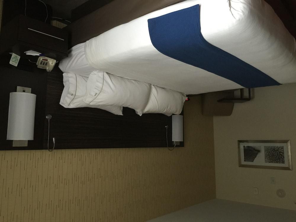 Holiday Inn Express And Suites - Bradford By Ihg Ngoại thất bức ảnh
