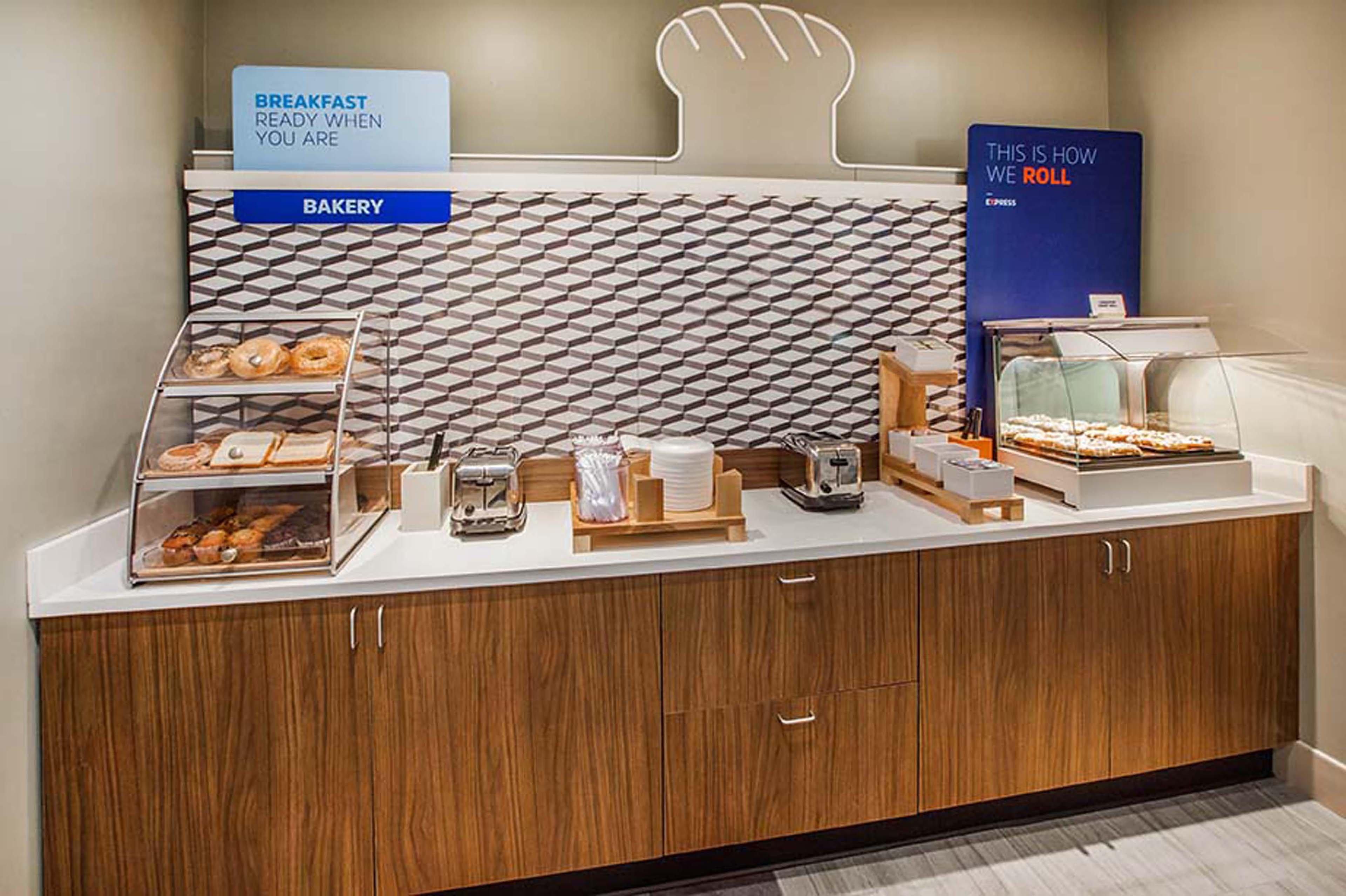 Holiday Inn Express And Suites - Bradford By Ihg Ngoại thất bức ảnh
