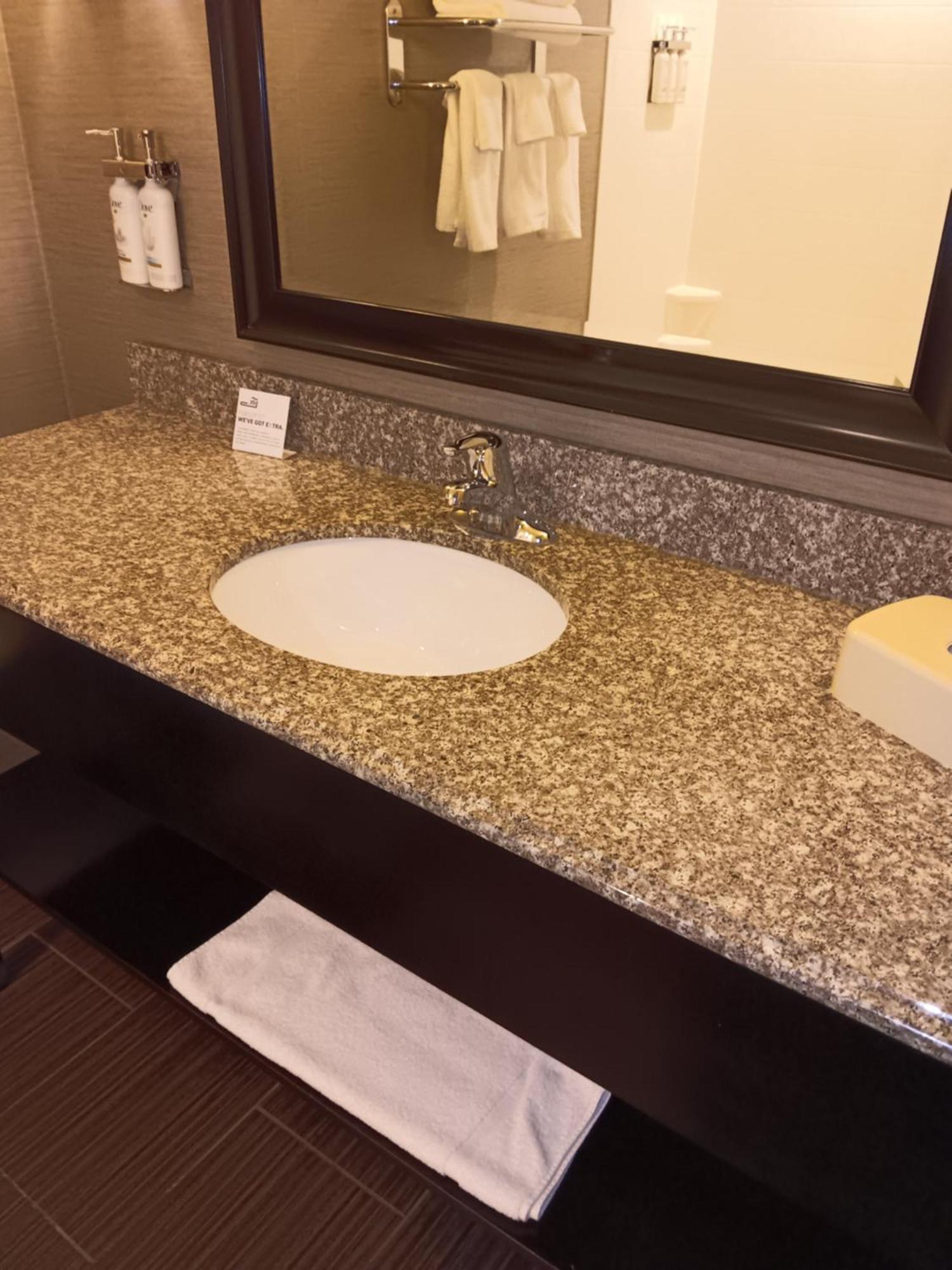 Holiday Inn Express And Suites - Bradford By Ihg Ngoại thất bức ảnh