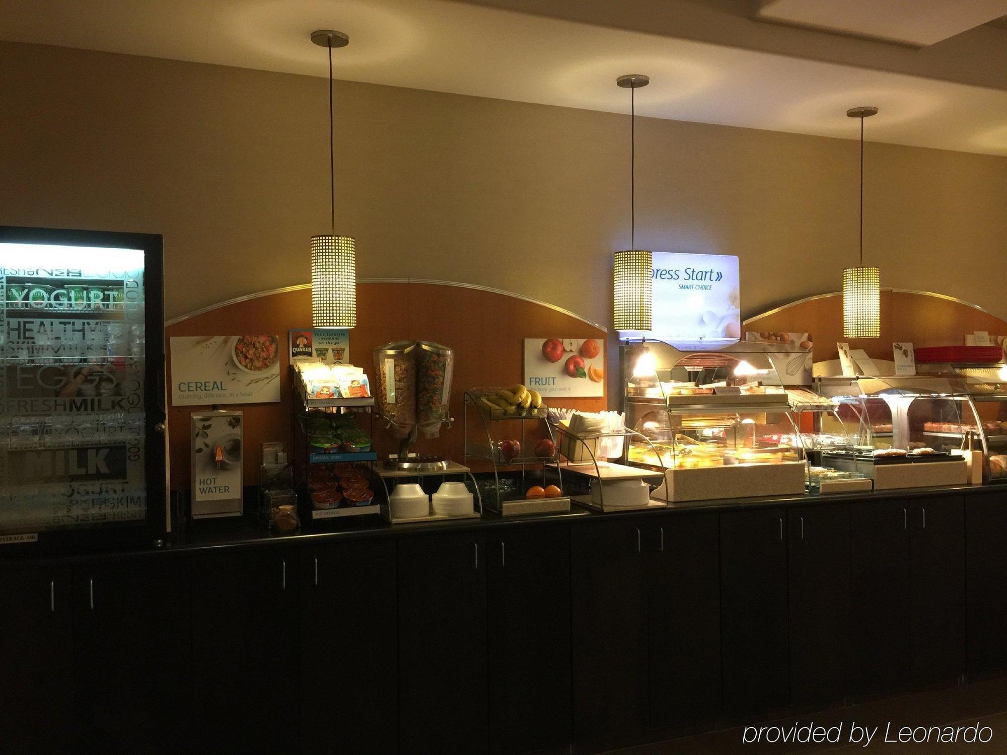 Holiday Inn Express And Suites - Bradford By Ihg Ngoại thất bức ảnh