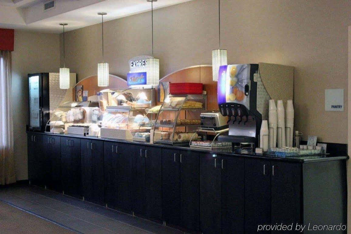 Holiday Inn Express And Suites - Bradford By Ihg Ngoại thất bức ảnh