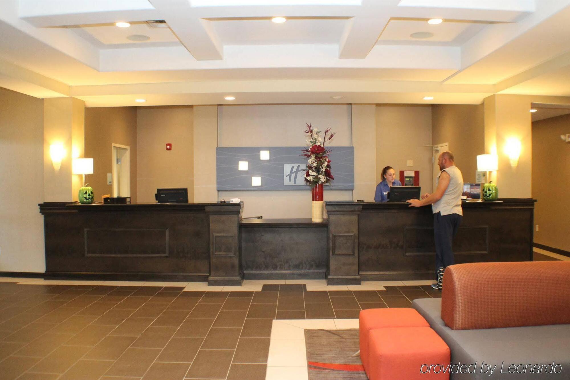 Holiday Inn Express And Suites - Bradford By Ihg Ngoại thất bức ảnh